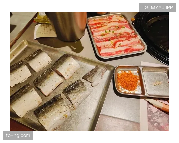 王濛赛场上冷若冰霜，下馆子点菜却像个吃货小女生