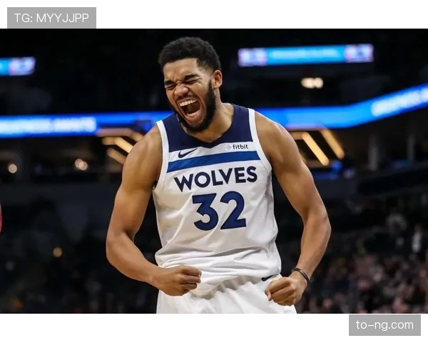 卡尔-安东尼·唐斯背打内线拉开空间效率提升明显