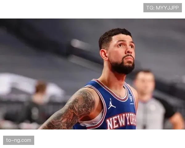 希尔无球跑动改变防守布局，拉开空间效率提升